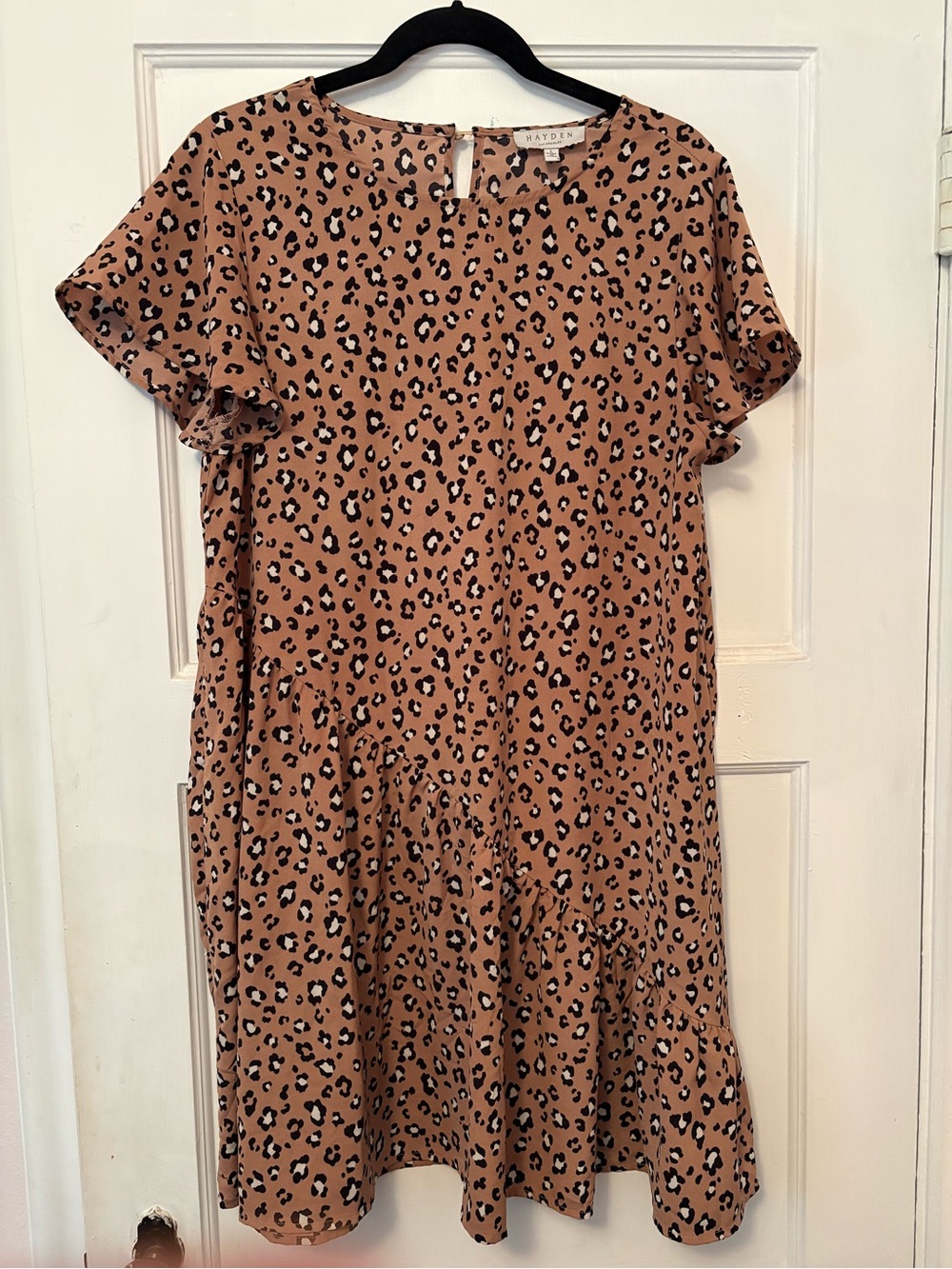 Hayden Tan Leopard Print Short Sleeve Dress Relaxed Fit Keyhole